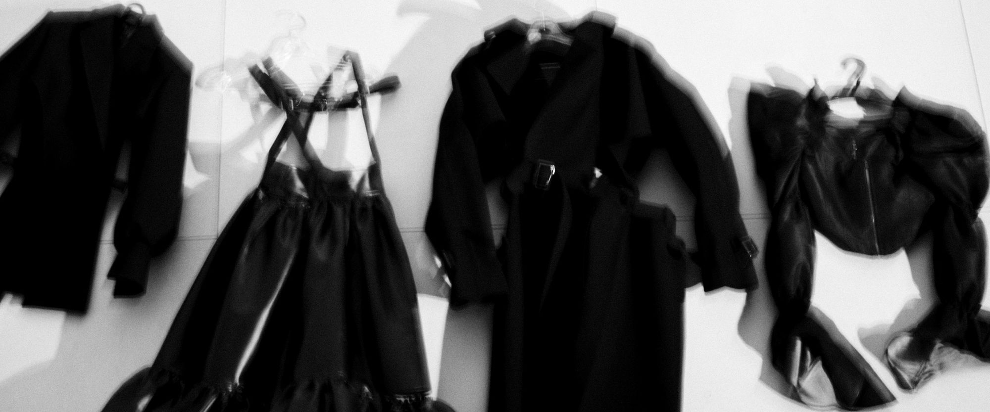 Unraveling Black / Hinata Mogi